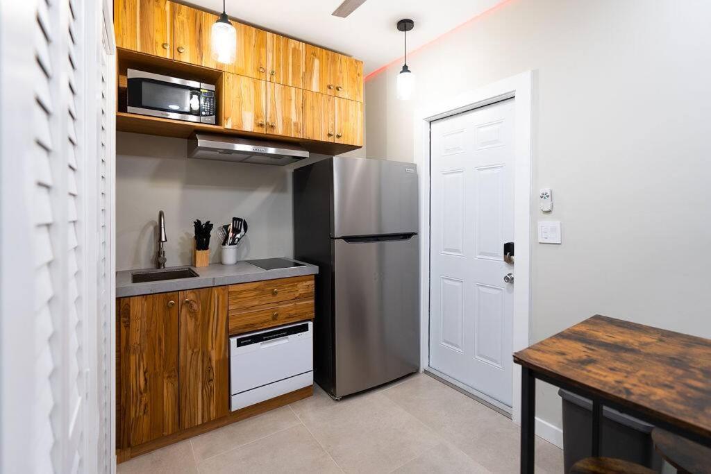 Elegant Miami Apartment East Little Havana / Free Parking Exterior photo